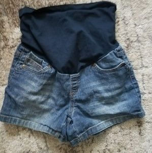 Xs maternity shorts